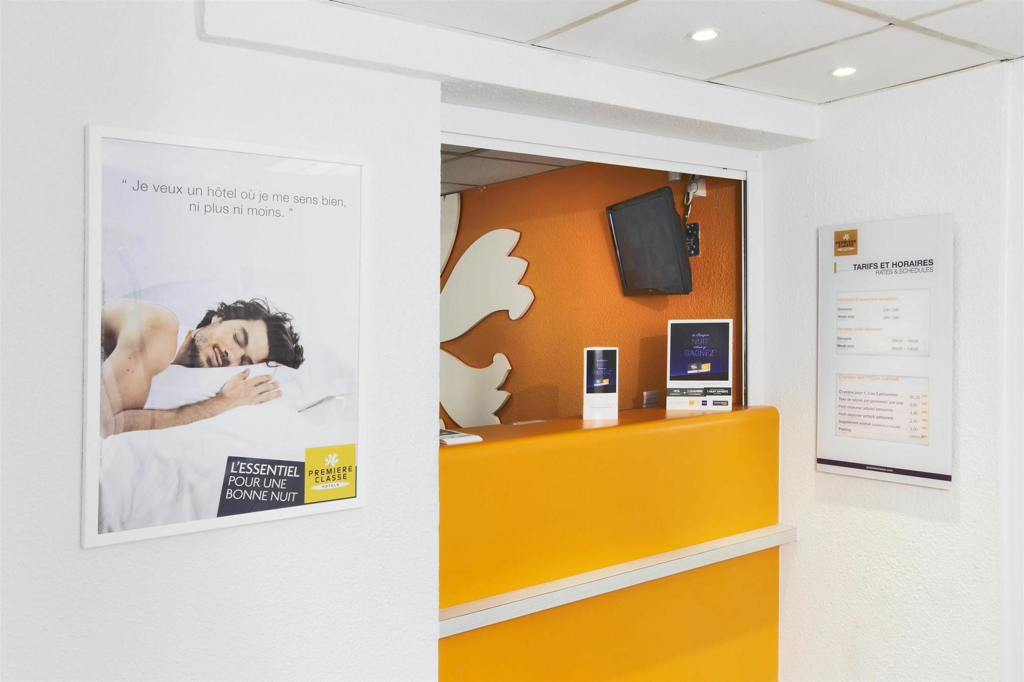 Premiere Classe Montreuil Montreuil  Exterior foto Reception area